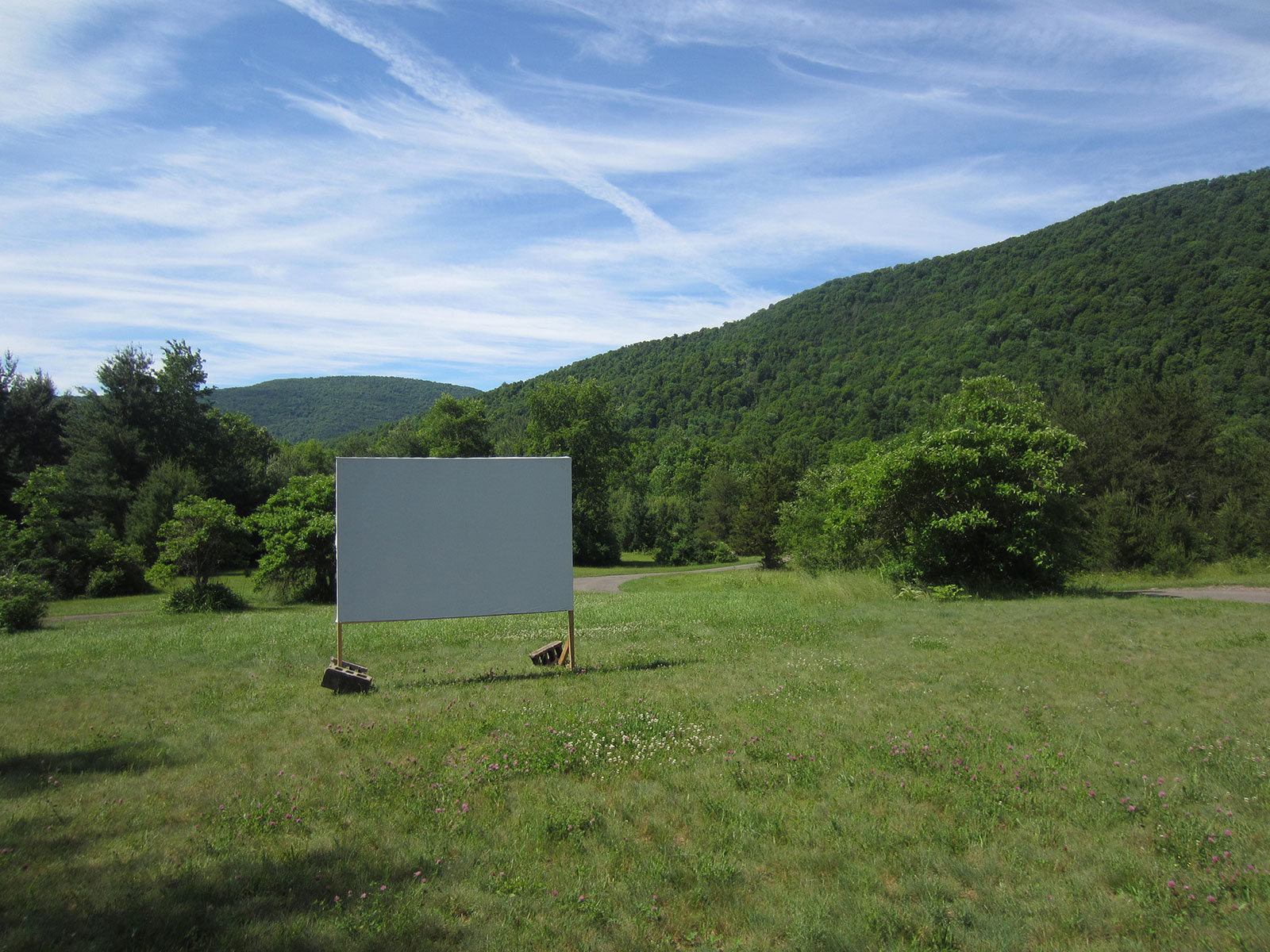 Outdoor Screening of XY NAUGHT by Jory Rabinovitz